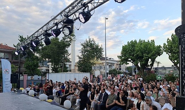 Başkan Yardımcısı Semih Top mezuniyet törenine katıldı