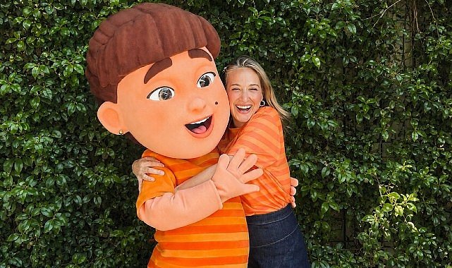 Gupse Özay, ‘Gupi’ ile Yaratıcı Çocuk Festivali’nde minik hayranlarıyla buluştu