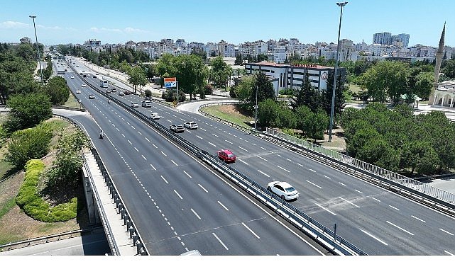 İller Bankası Kavşağı’nda asfalt çalışması yapıldı