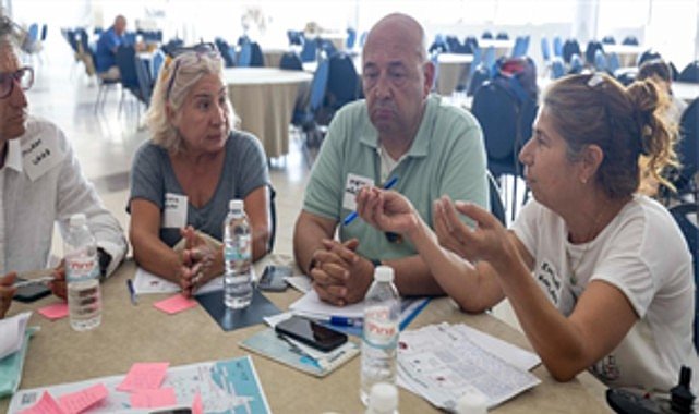 İzmir’de Yurttaş Meclisi dönemi başladı