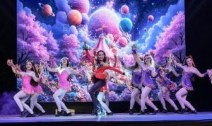 Karneval’da çocuklar Luna’nın ışığı ile büyülendi