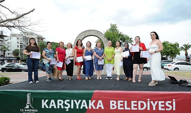 Karşıyaka’nın kurs merkezlerine yıl sonu şenliği