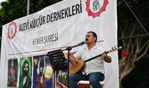 Alevi Kültür Dernekleri Kemer Şubesinden aşure lokması