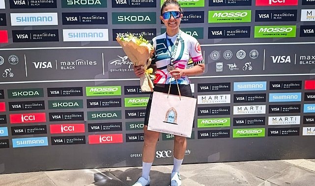 DEÜ’lü Akademisyen, L’Étape by Tour de France Türkiye Etabı’nda İkincilik Kürsüsüne Çıktı