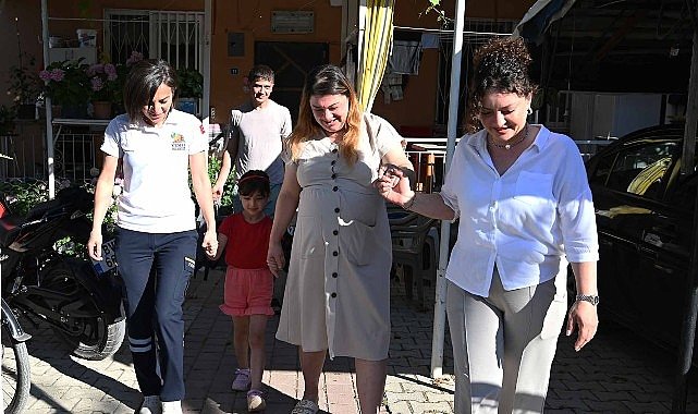 Kemer’de anne adaylarının yol arkadaşı: Anne Taksi