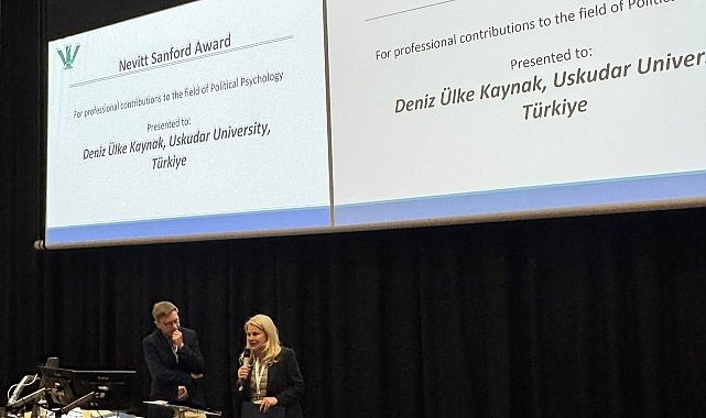 Politik psikolojinin en saygın ödülü Prof. Dr. Deniz Ülke Kaynak’a takdim edildi!