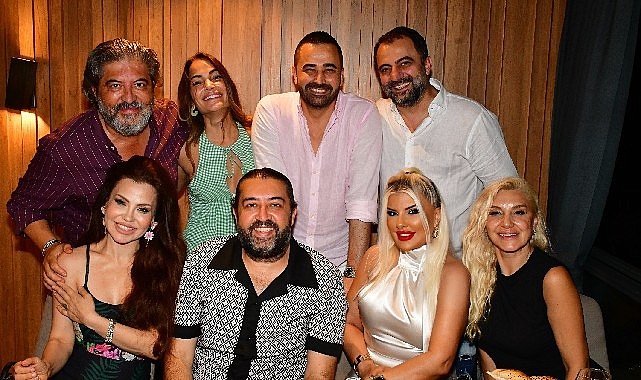 Ünlü Menajer A. Kadir Şeker’e  Nişantaşı’nda sürpriz doğum günü kutlaması